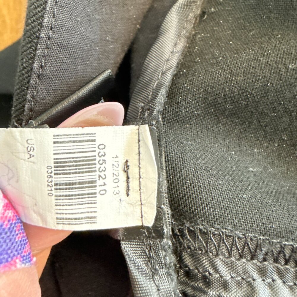 Express Editor Mid-Rise Black Capri Pants Flat Front Mid Rise 2010s - Picture 8 of 9